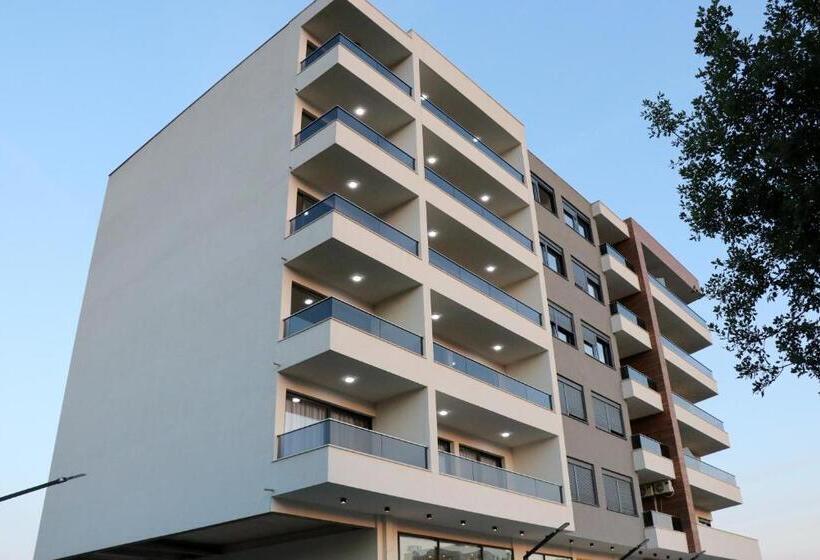 استودیوی لوکس, Xelent