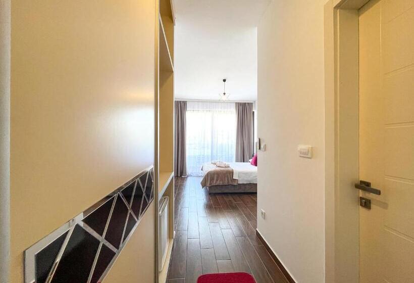 استودیوی لوکس, Xelent