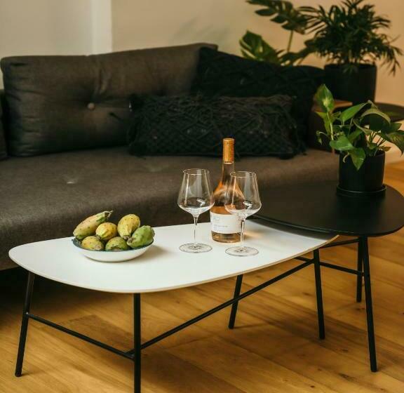 חדר סטנדרט, Deblox Living   Alhambra Apartments