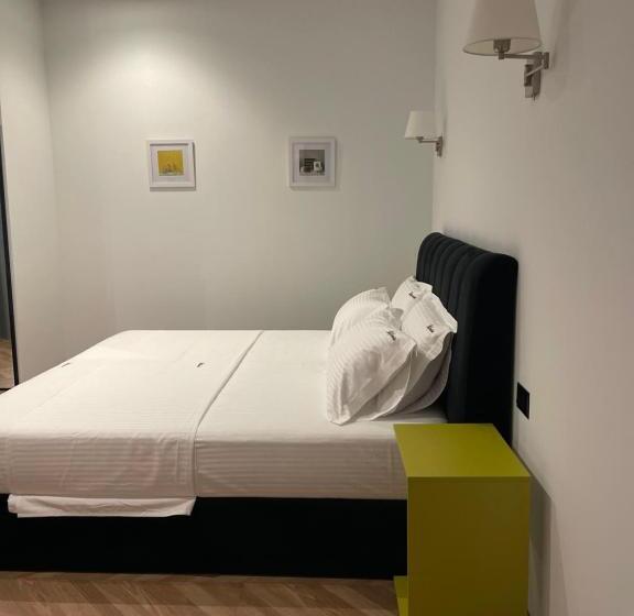 חדר דלוקס נוף לים, Kondo Stays   Polifonia City Loft