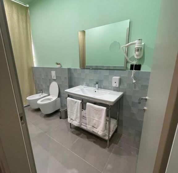 חדר דלוקס נוף לים, Kondo Stays   Polifonia City Loft