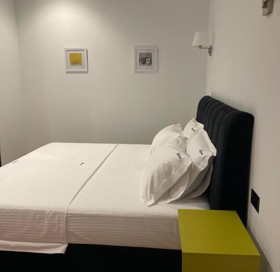 חדר דלוקס נוף לים, Kondo Stays   Polifonia City Loft