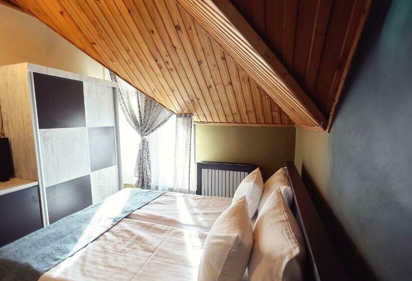 Номер Стандарт, Dezire Guesthouse