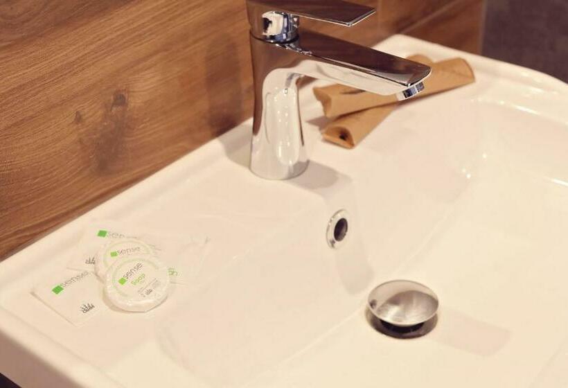 Номер Стандарт, Dezire Guesthouse