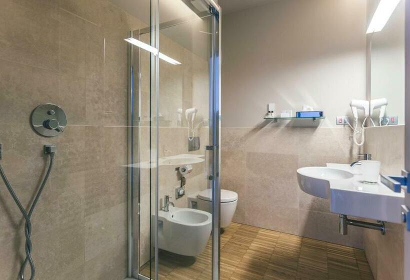 수피리어 트리플 룸, Alkimia Boutique