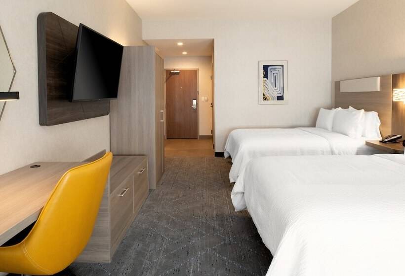 스위트, Holiday Inn Express & Suites   Hollister, An Ihg