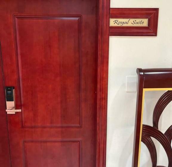 家庭套房, Open House