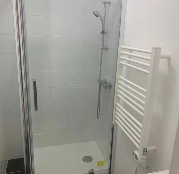 バス共有のスタンダードルーム, Villa Tenjin Chambre 16
