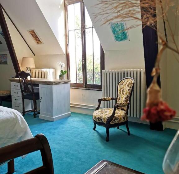 디럭스 룸, Château De Swann