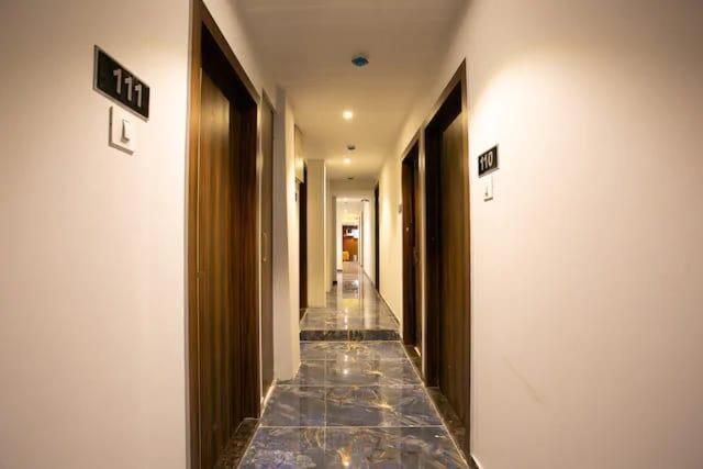 غرفة ديلوكس, Astros