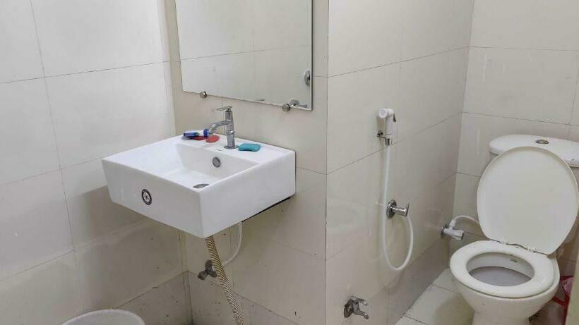 Трехместный Номер Классика, Spot On 93593 Sailors Galley