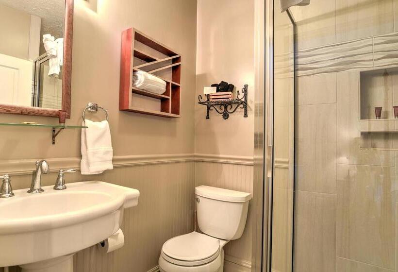 غرفة قياسية سرير كينج, 1898 Waverly Inn