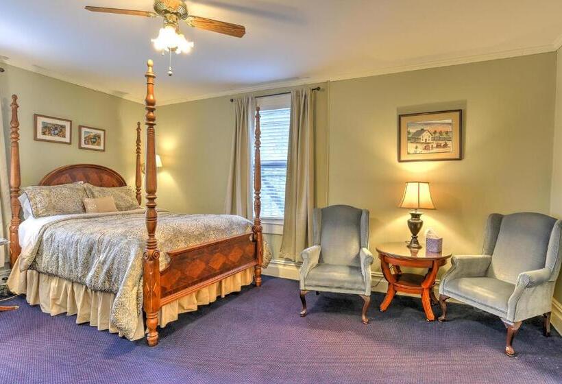 غرفة سوبيريور, 1898 Waverly Inn