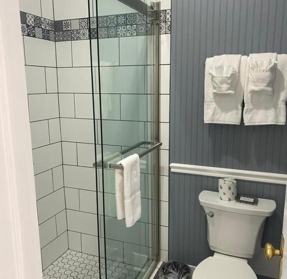 غرفة سوبيريور, 1898 Waverly Inn