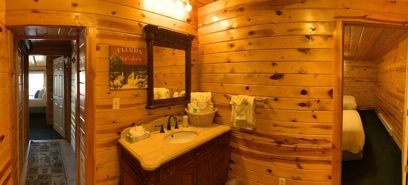 带两个卧室的复式公寓, Anglers Lodge