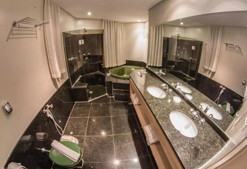 Deluxe-huone, Ema Palace