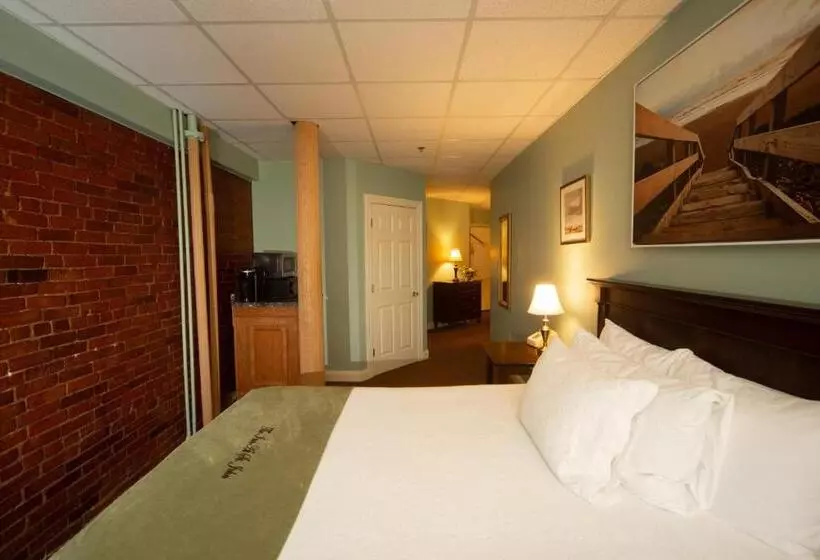 バスタブ付きスーペリアールーム, Inn At St John Portland In Town