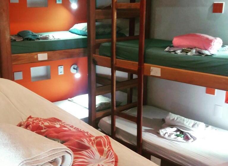 공동 객실, Papagaio Hostel & Pousada