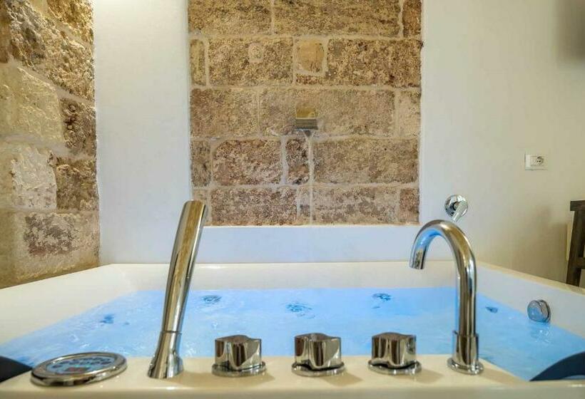 חדר דלוקס, Corte Janca