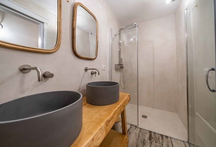 חדר דלוקס, Corte Janca