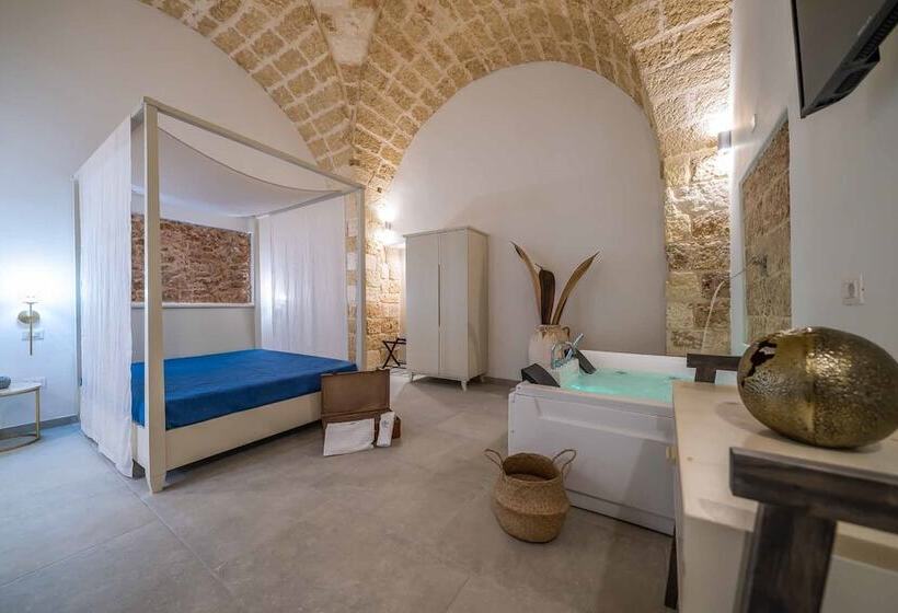 חדר דלוקס, Corte Janca