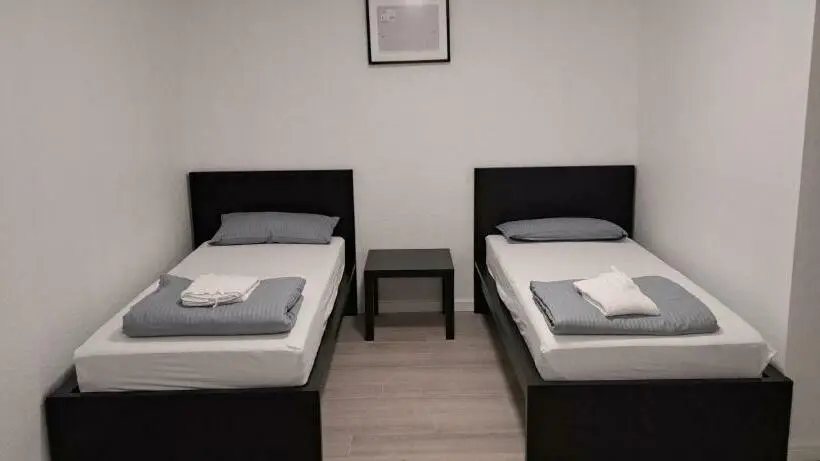 اتاق استاندارد سه نفره, Pension Alex Magdeburg
