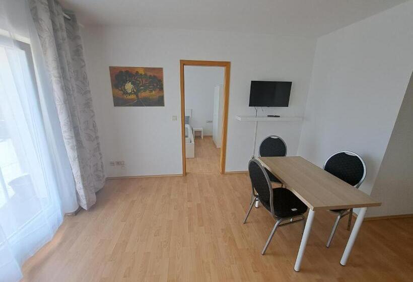 2ベッドルームアパートメント, Pension Alex Magdeburg