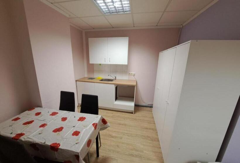 バルコニー付スタンダード4ベッドルーム, Pension Alex Magdeburg