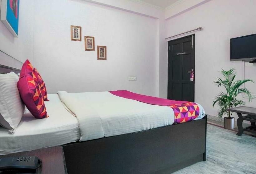 غرفة كلاسيكية ثلاثية, Collection O The Orchid  Near Omaxe Celebration Mall