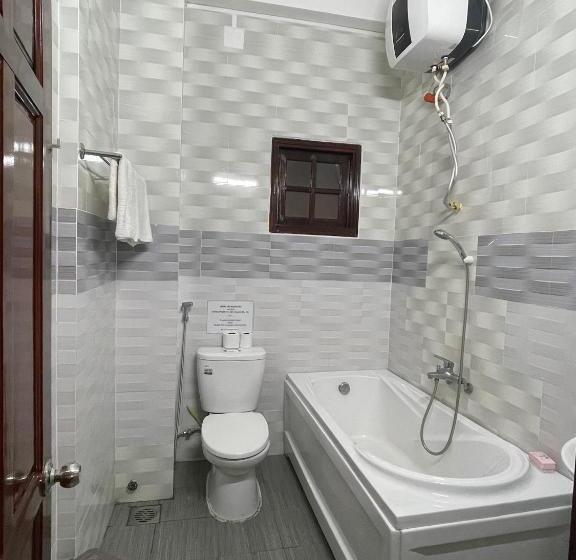 اتاق استاندارد با تخت بزرگ, Khách Sạn Mekong Star