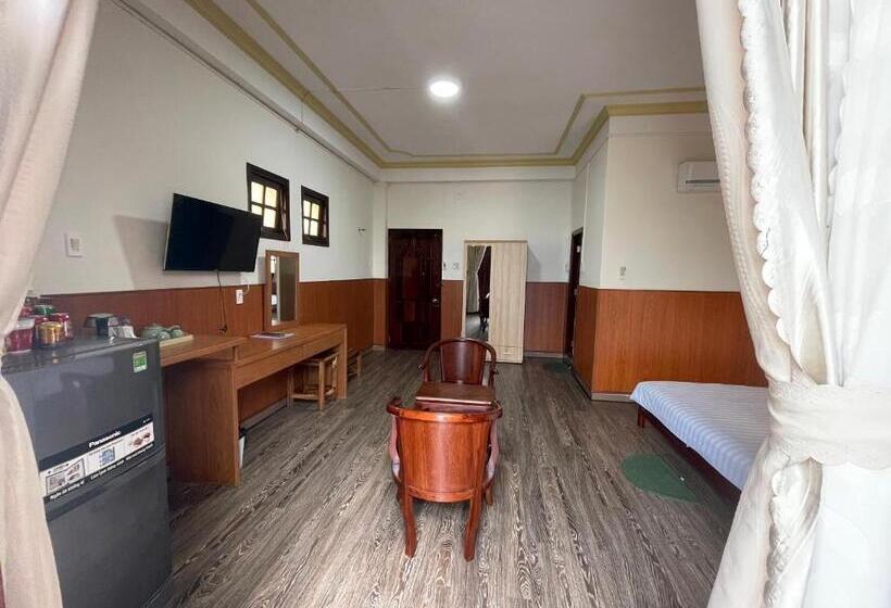 اتاق استاندارد با تخت بزرگ, Khách Sạn Mekong Star