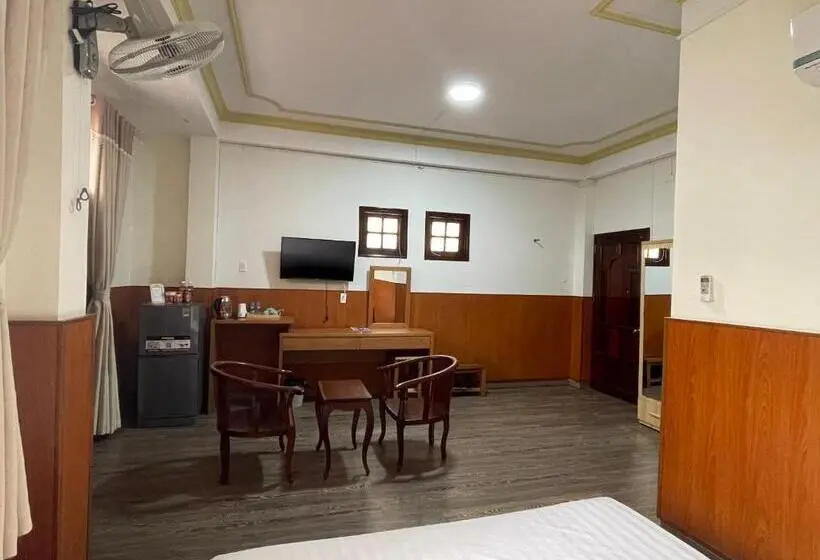 اتاق استاندارد با تخت بزرگ, Khách Sạn Mekong Star