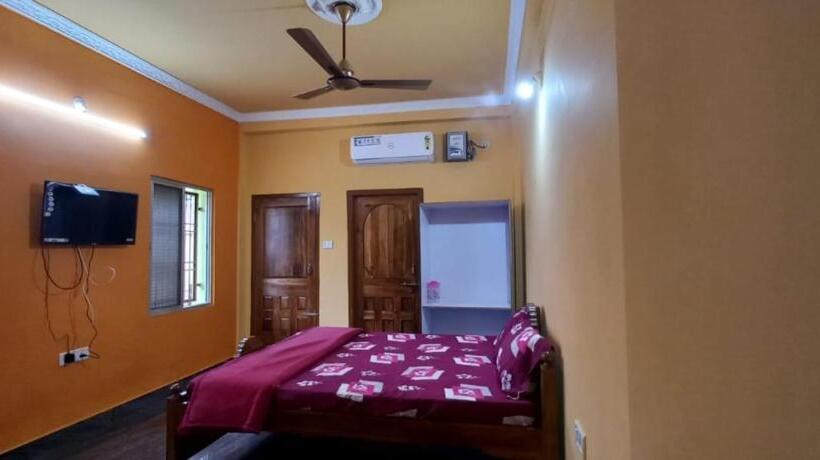 Quarto Deluxe Cama King, Goroomgo Neelachal Holiday Nibasa Puri Near Sea Beach Area   Perfect Location With Excellent Service