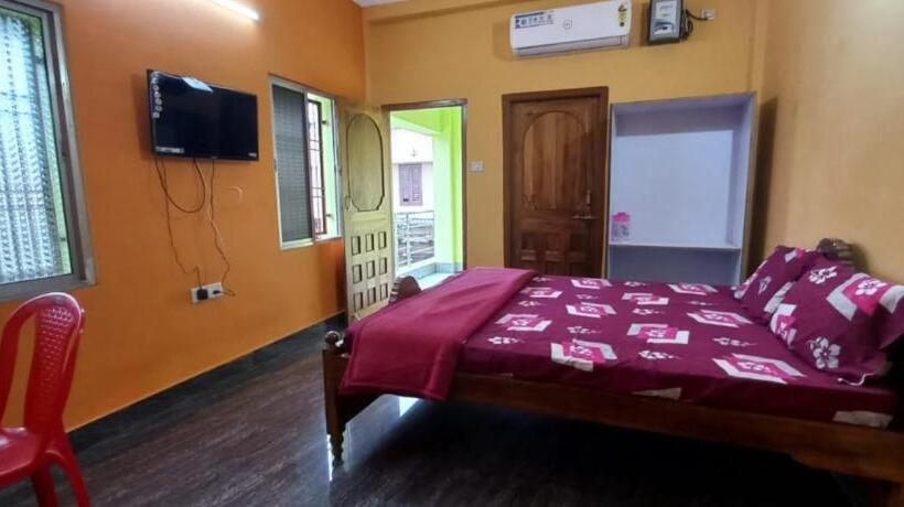 Номер Deluxe Кровать Кинг, Goroomgo Neelachal Holiday Nibasa Puri Near Sea Beach Area   Perfect Location With Excellent Service