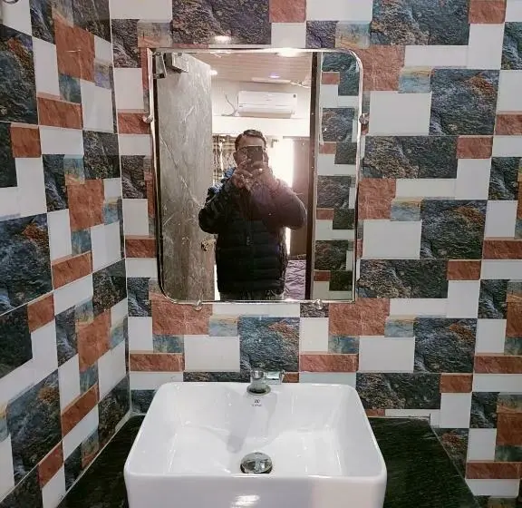 Chambre Deluxe, Royal Inn