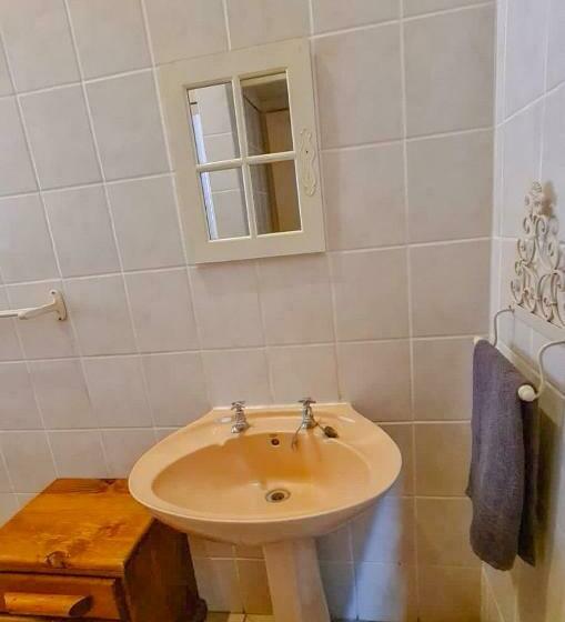 スタンダードルーム, Alpha B Lodging