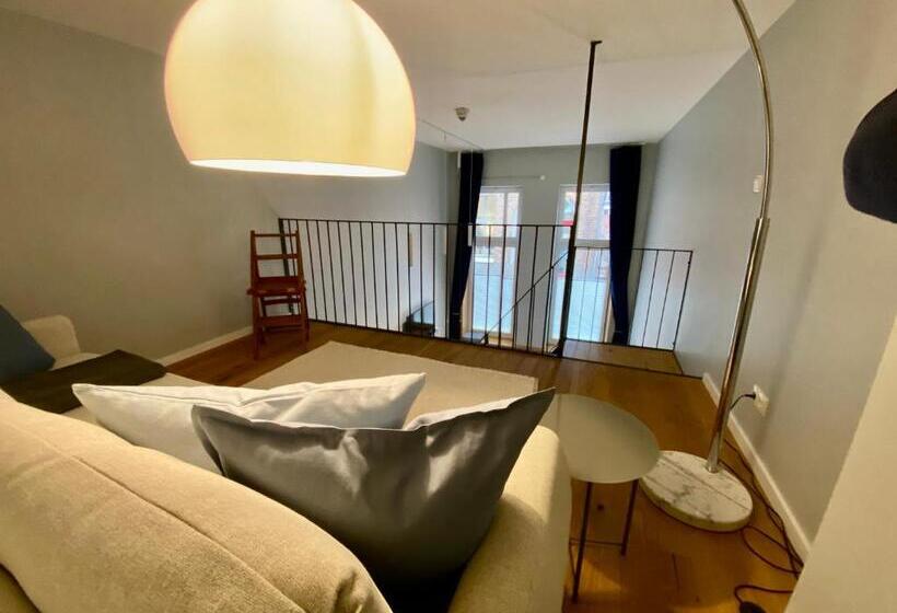 豪华房间, The Layhead B&b
