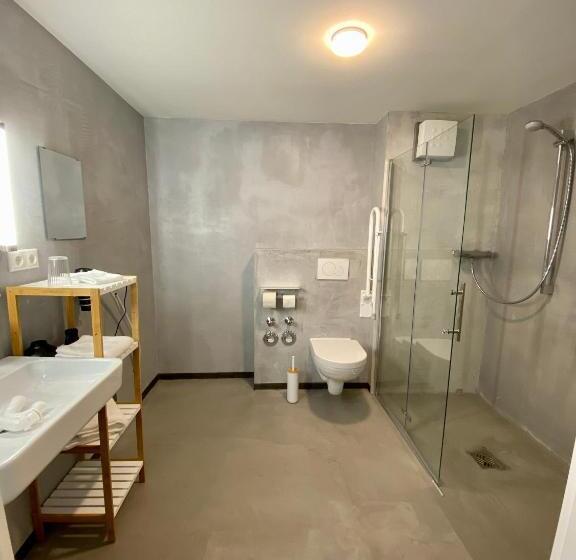 豪华房间, The Layhead B&b