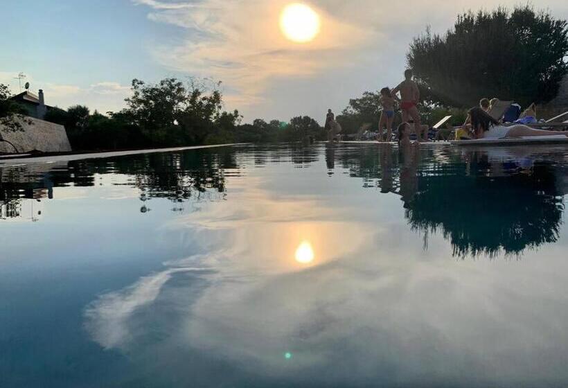 ３ベッドルームハウス, Trulli Mest Andrea Alle Lame