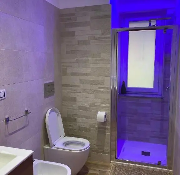 اتاق استاندارد با وان آب گرم, B&b New Paris & Suite