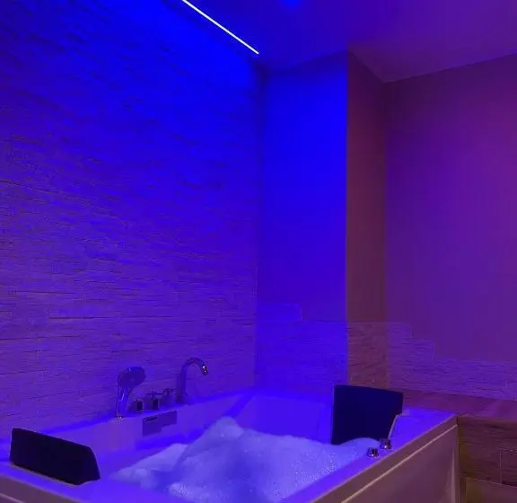 اتاق استاندارد با وان آب گرم, B&b New Paris & Suite