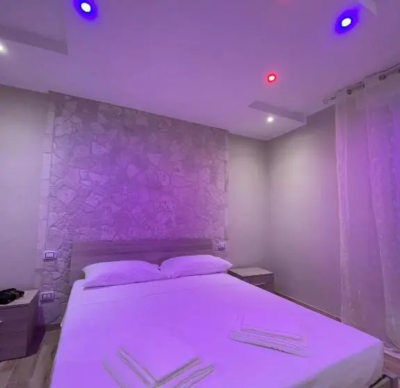 اتاق لوکس با بالکن, B&b New Paris & Suite