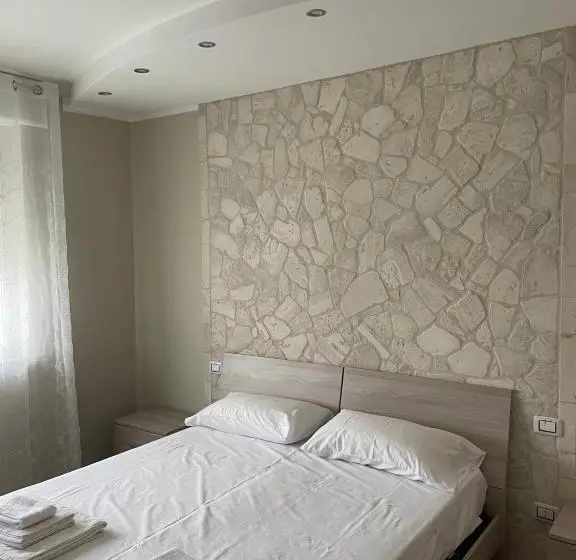 اتاق لوکس سه تخته, B&b New Paris & Suite