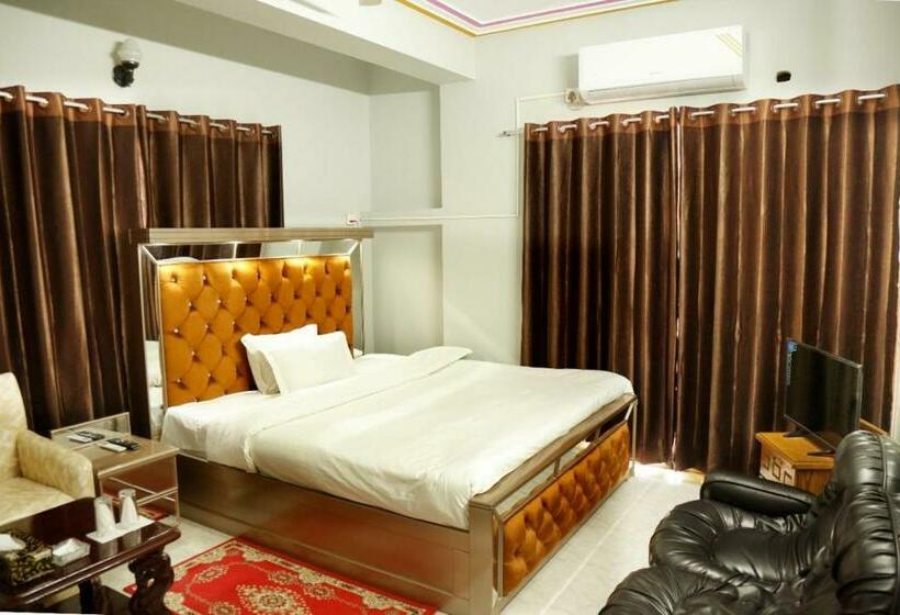 اتاق لوکس, Heaven Inn