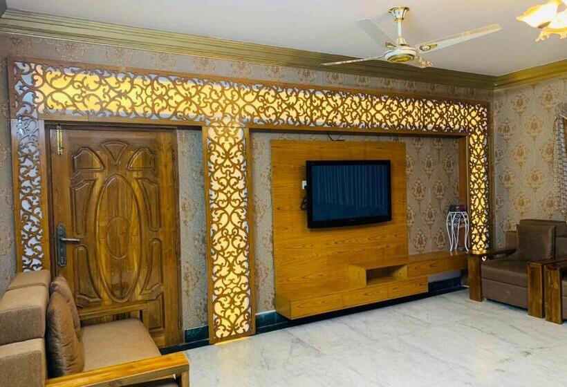 اتاق لوکس یک تخته, Heaven Inn