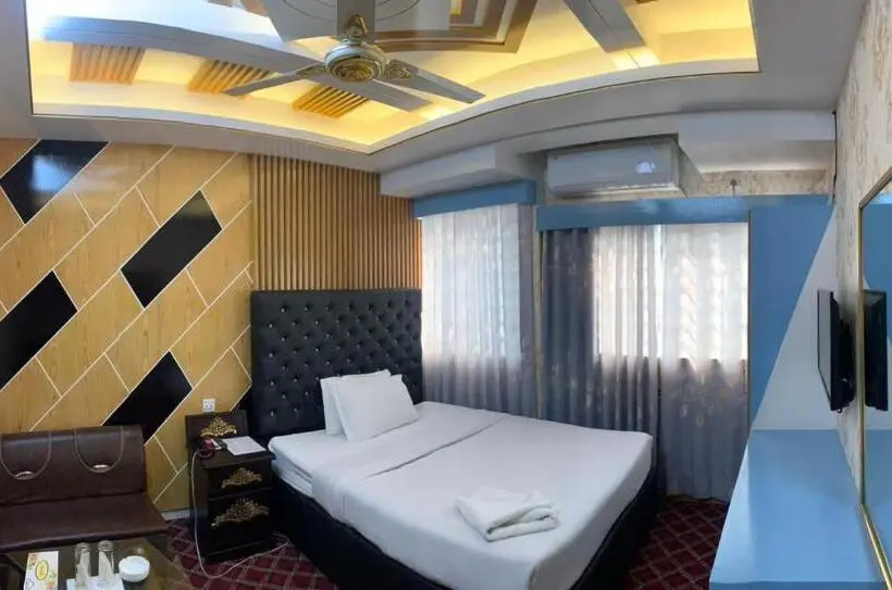 اتاق لوکس یک تخته, Heaven Inn