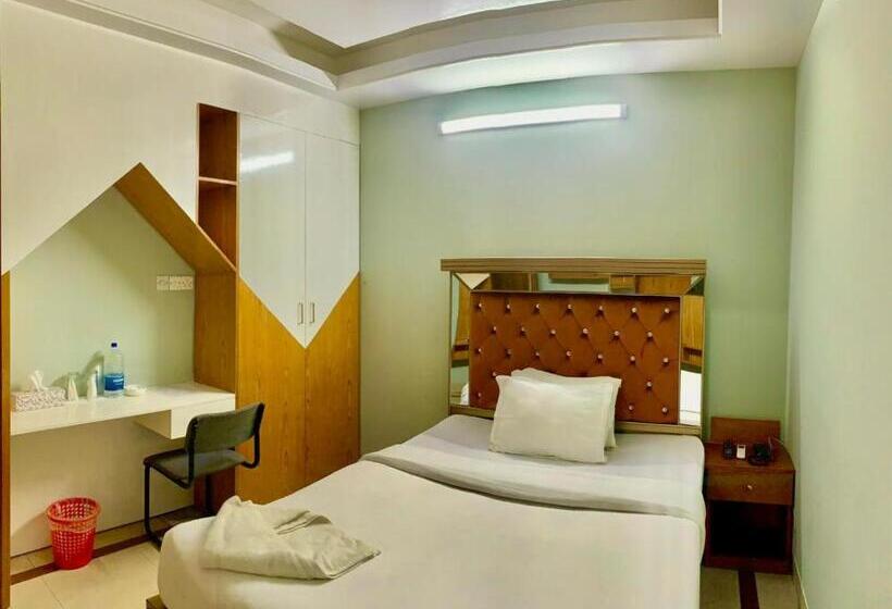 اتاق لوکس یک تخته, Heaven Inn