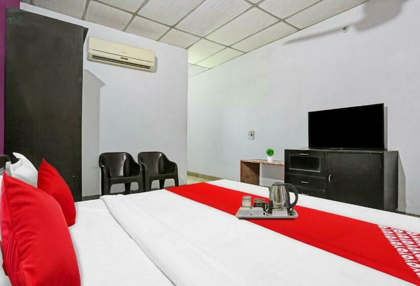 اتاق کلاسیک سه تخته, Flagship 92707  Mahi