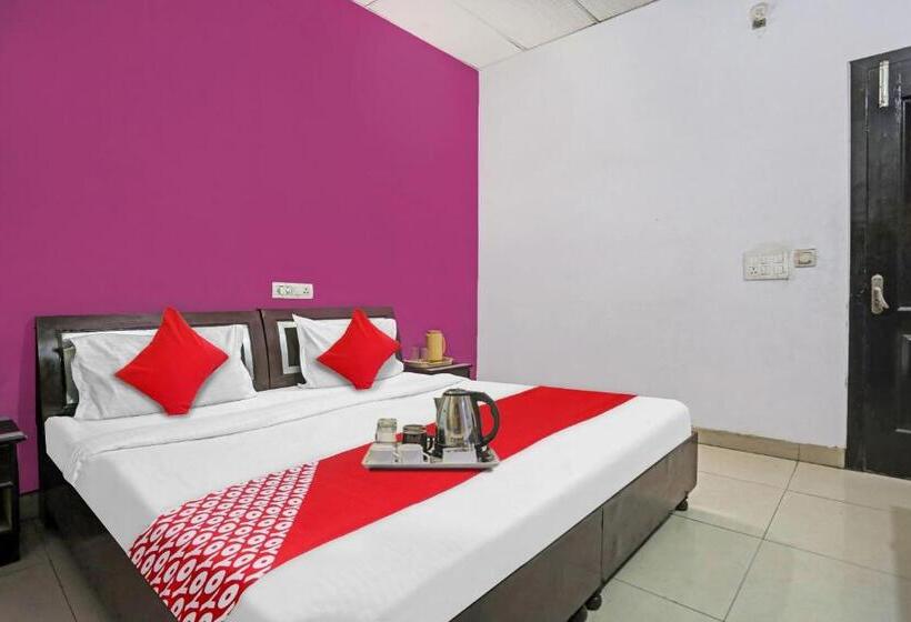 اتاق کلاسیک سه تخته, Flagship 92707  Mahi