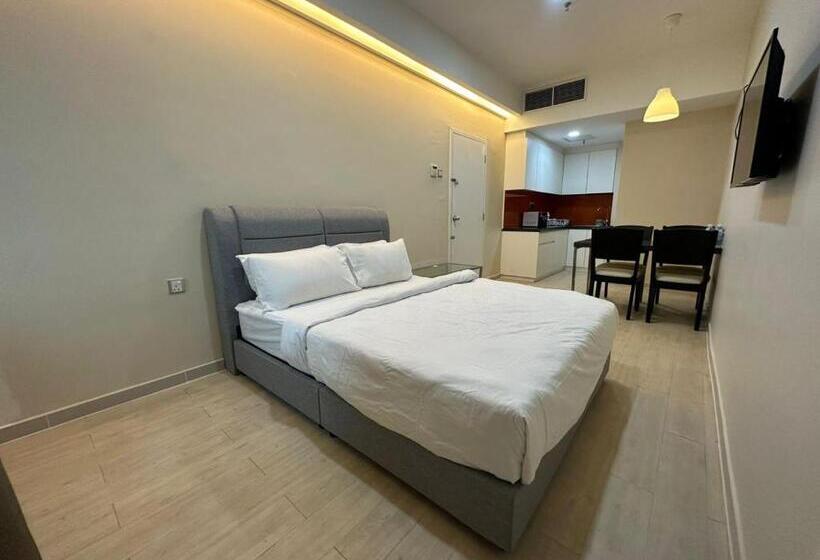 جناح عائلي, Greystone Centrestage Pj